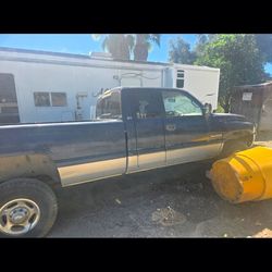 2000   dodge cummings 2500.      700$