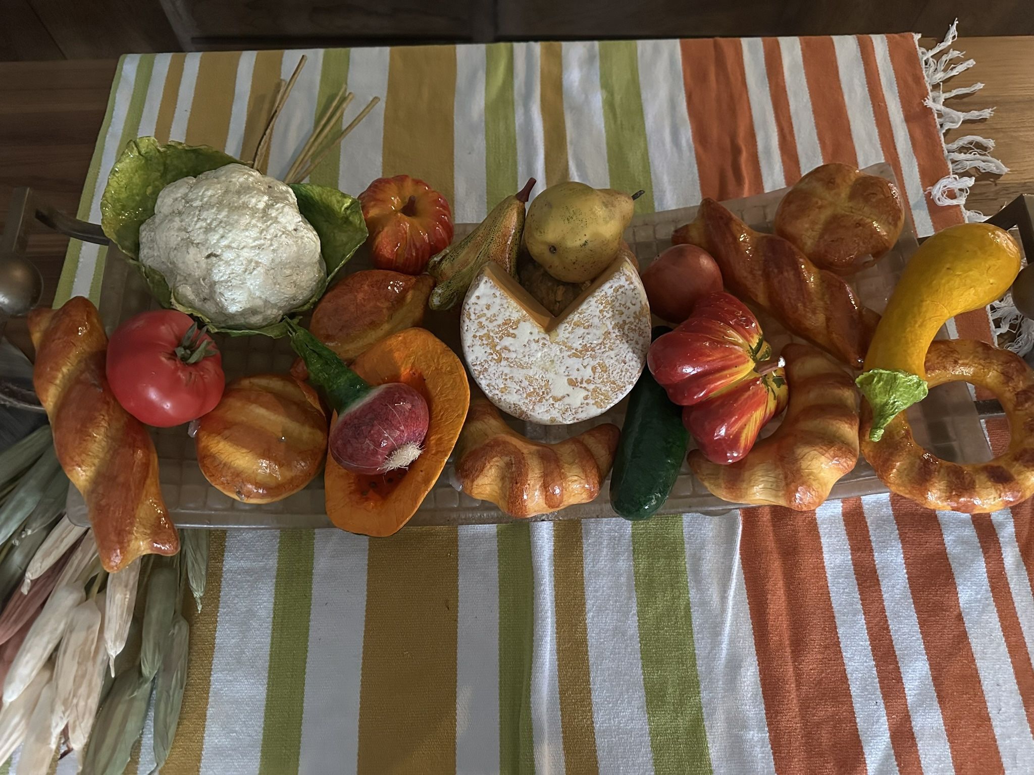 21 Piece Artificial Bread Fruit & Vegetables Decor