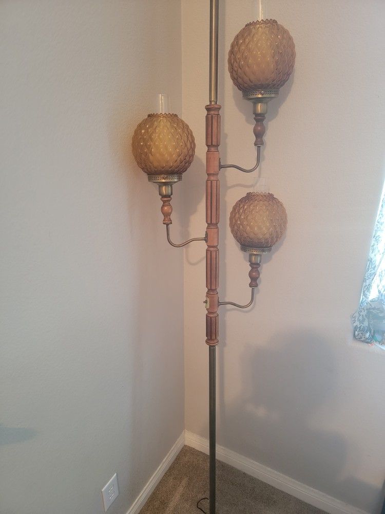 Vintage 6 Globe Tension Pole Lamp