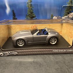 Ford Shelby Cobra 1:18 Scale Hotwheels Diecast Collectible Vehicle. New Unopened