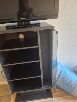 Entertainment center with free tv