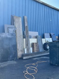 Various Granite/Quartz Cut Pieces