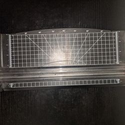 Photo cutter, paper cutter