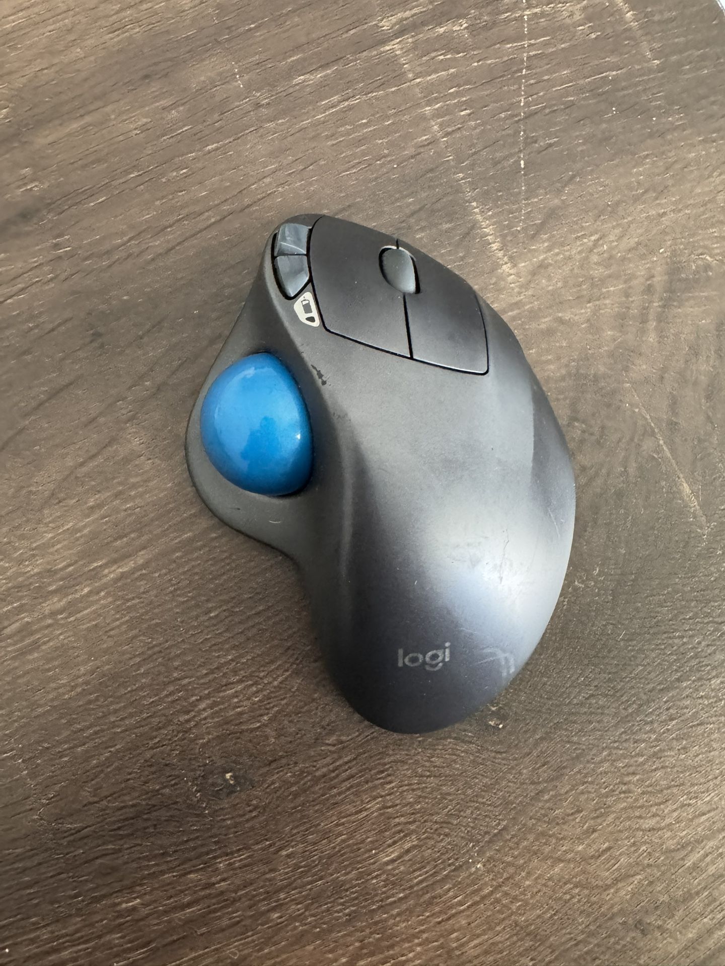 Logitech M570 Wireless Trackball Mouse – USED