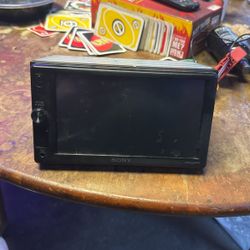 Sony XAV -AX1000