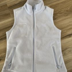 Large Columbia Vest Lilac Color 