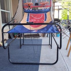 Foldable indoor arcade Game