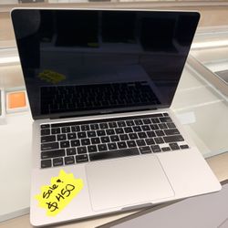 MacBook Pro 2020 I5 16ram 512gb