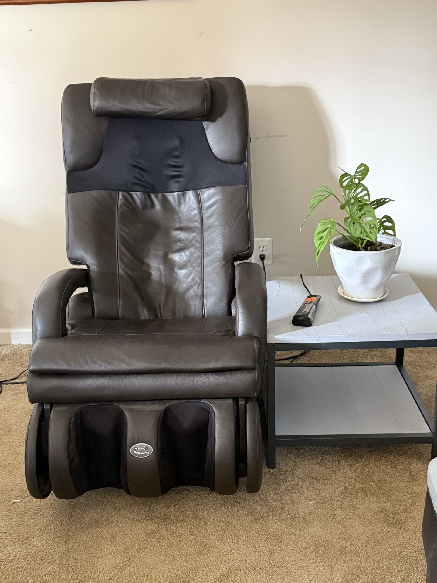 Human Touch Massage Chair 