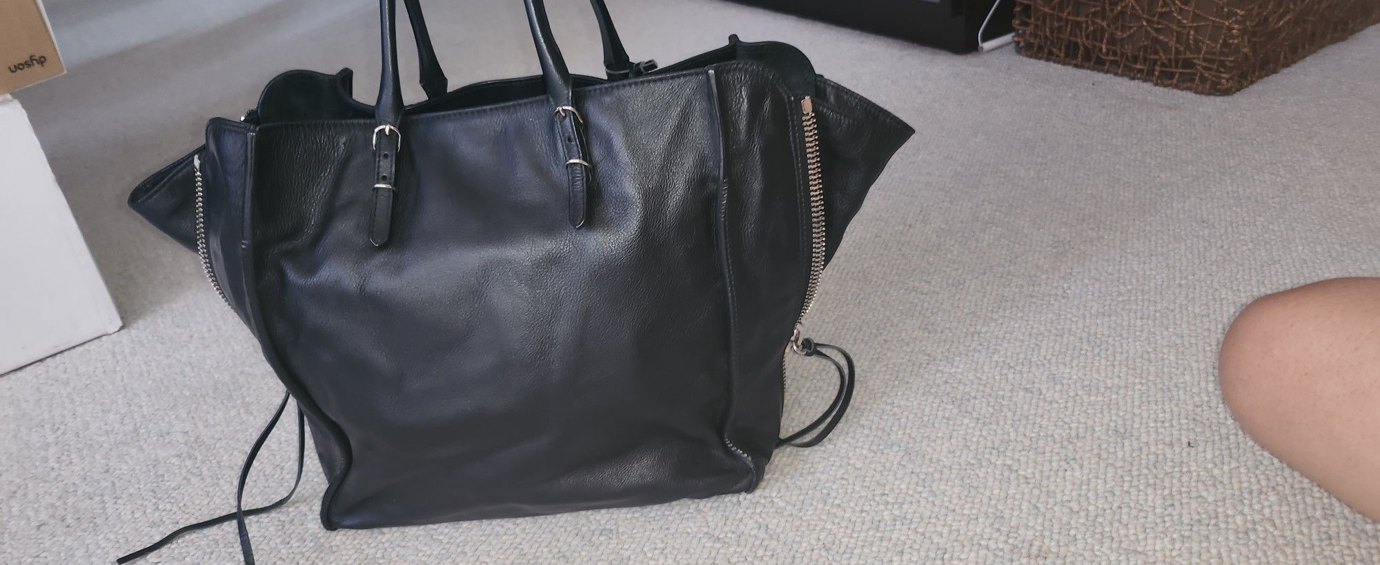 Balenciaga papier tote bags for Sale in City Of Industry, CA - OfferUp