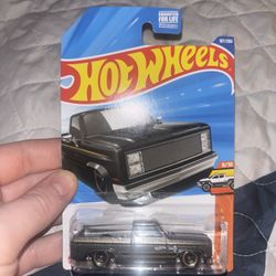 Hot Wheels ‘83 Silverado 