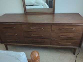 Bedroom set - wood dresser, chest, 2 side tables, queen headboard