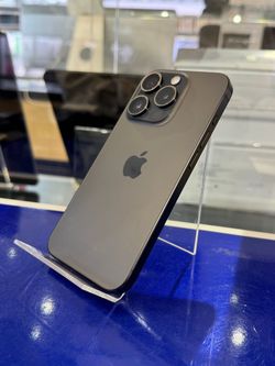 iPhone 15 Pro 512GB Unlocked Pre-owned