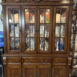 China Cabinet - Hutch - Lighted Glass Wood
