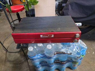 Extreme Max Motorcycle Scissor Jack 1100lbs Capacity