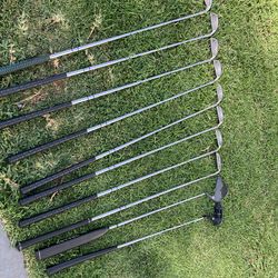 Ping. Eye 2. Golf clubs.