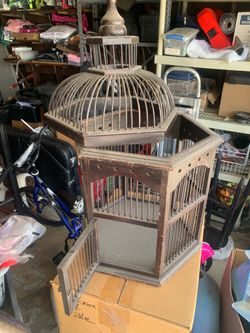 2 foot wooden cage