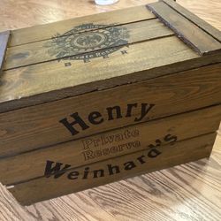 Vintage Henry Weinhard's Private Reserve Wooden Crate Box