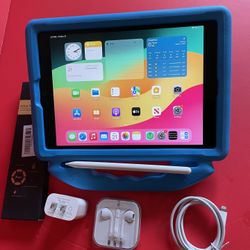 Apple IPad 6th Generation (9.7” Retina / Touch ID) 32GB with kids protective case, Pen & Accessories 