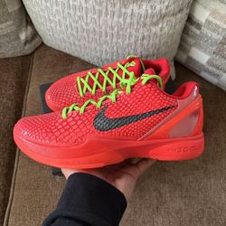NIKE ZOOM KOBE 6 PROTRO 'REVERSE GRINCH' BASKETBALL SHOES SIZE 10.5 MEN NEW