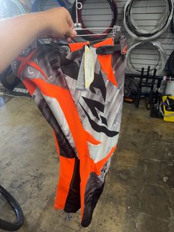Kinetic Fly pants Size 30