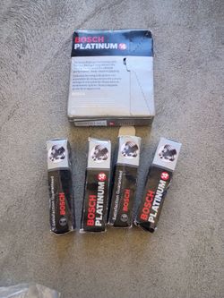 The 8 platinum Bosch spark plugs new