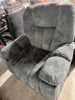 Recliner sofa