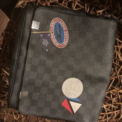 Louis Vuitton Messenger 