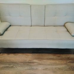 Amazing Expandable Sofa Great For A Guest Room 