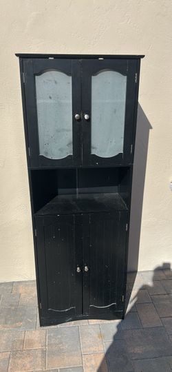 Bathroom cabinet