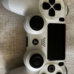 PS4 Controller 