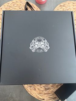 Wolves Club Black Gift Box