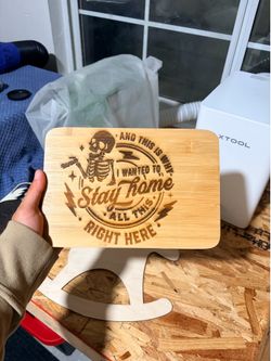 Sports team / Family crest cutting board