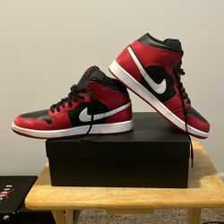Jordan 1 Mid Gym Red Black White