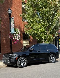 2023 Jeep Grand Cherokee L Overland — $37,999
