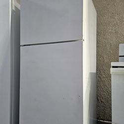 Kenmore Refrigerator Working Perfectly Fine Very Clean I Can Deliver To You 90 Days Warranty 