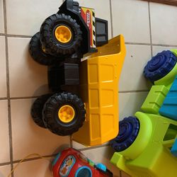 Tonka  Steel Classics Mighty Dump Truck