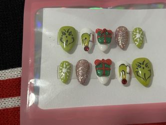 Grinch Press Ons