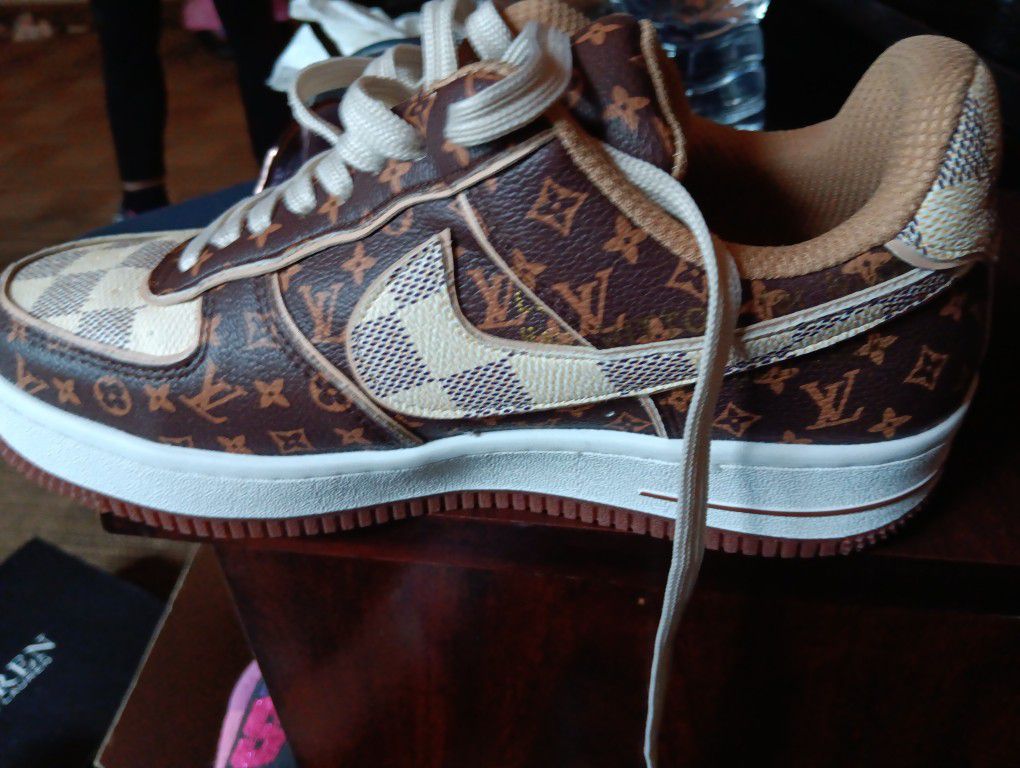 Airforce X Louis Vuitton for Sale in Milton, WA - OfferUp