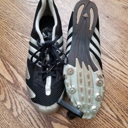 Woman's track spike shoes size 9