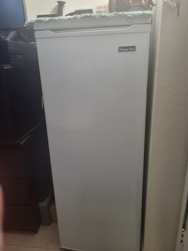 Freezer Magic Chef