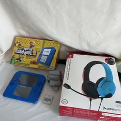Nintendo 2DS With Accessories 