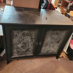 Storage Cabinet with 2 decorative doors