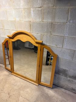 Real wood mirror asking for $50 Pick up only Elizabeth Nj