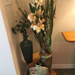 Grouping of 3Floral/pottery 