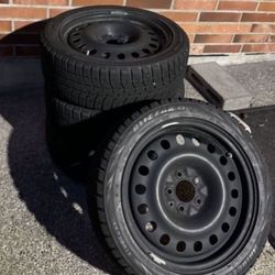 205 50 R17 MAZDA   205 MODEL 3.      4 rims and tires 4 BRIDGESTONE    MADE IN JAPAN 205 50 R17