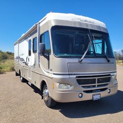 2004 Freightliner Southwind