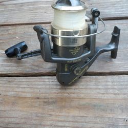 Shakespeare .Contender Custom  CC060