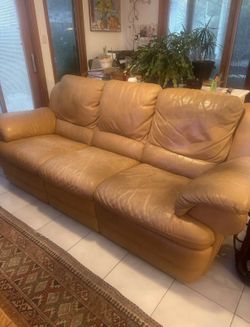 Leather natuzzi sofa