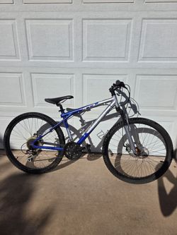 GT Outpost Mountain Bike